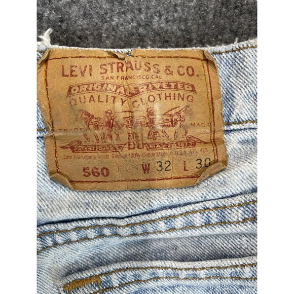 Vintage Levi's 560 Jeans Mens 32x30 Blue Loose Fit Light Wash Made In USA - Picture 5 of 9
